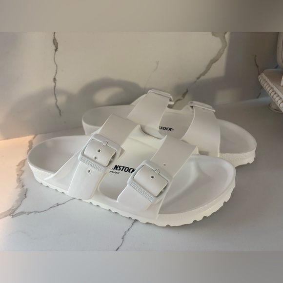 Birkenstock Shoes - Birkenstock Classic White Slides